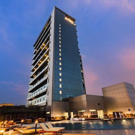 Sunday Hotels And Residences غورغاون المظهر الخارجي الصورة