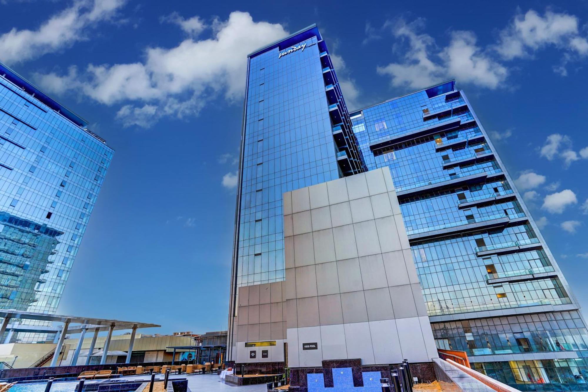 Sunday Hotels And Residences غورغاون المظهر الخارجي الصورة