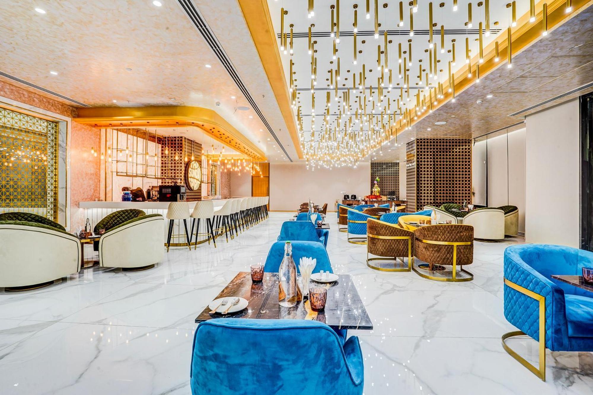 Sunday Hotels And Residences غورغاون المظهر الخارجي الصورة