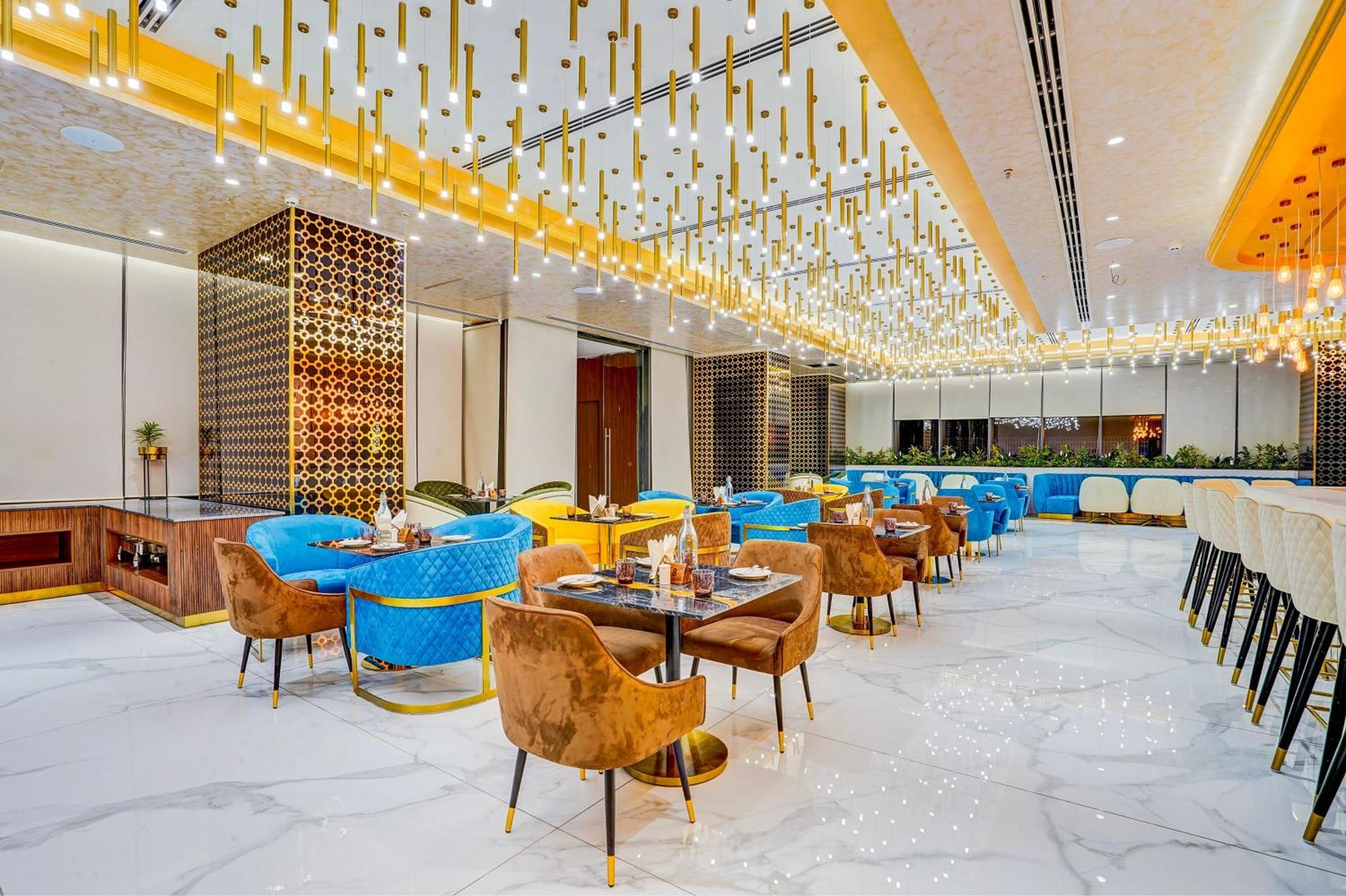 Sunday Hotels And Residences غورغاون المظهر الخارجي الصورة