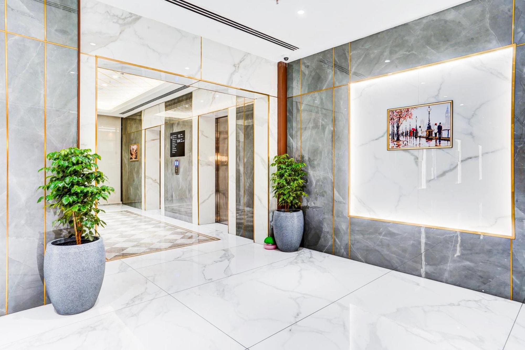 Sunday Hotels And Residences غورغاون المظهر الخارجي الصورة